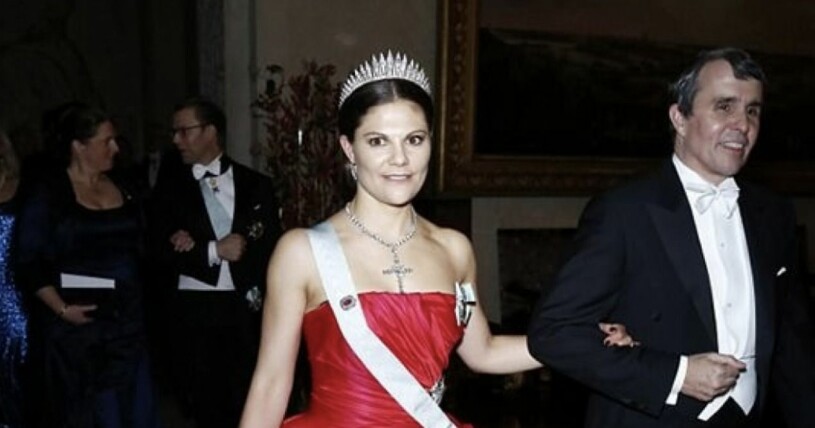 Kronprinsessan Victoria i sin urtjusiga klänning från 2014. Kronprinsessan Victoria.