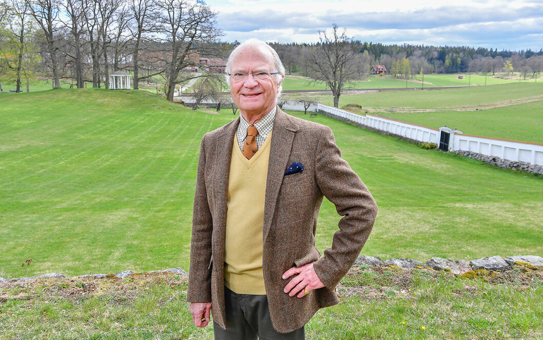 Kungen trivs verkligen på Stenhammar, med de 475 korna! nya bilder kungaparet stenhammar