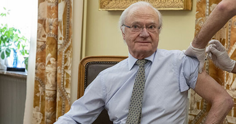 Kung Carl Gustaf får första dosen av coronavaccinet. Kung Carl Gustaf