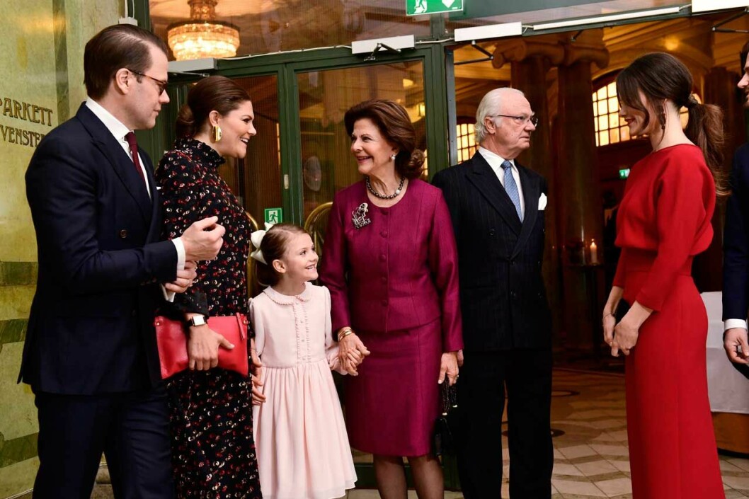 Snart jullov för prinsessan Estelle! Kungafamiljen