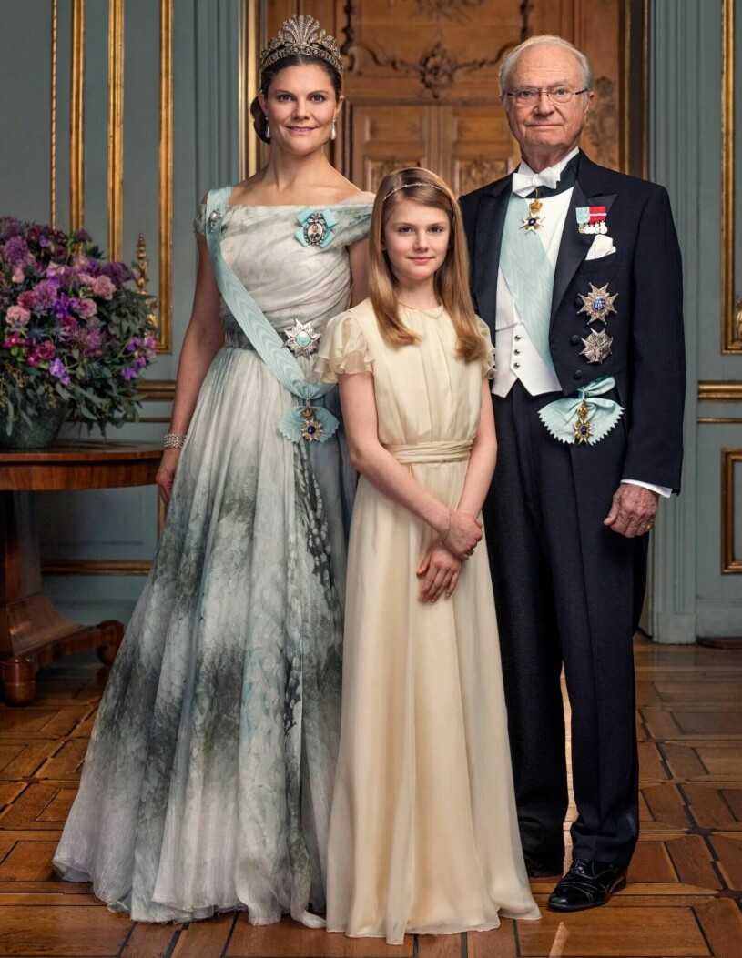 Kronprinsessan Victoria, prinsessan Estelle och Carl XVI Gustaf