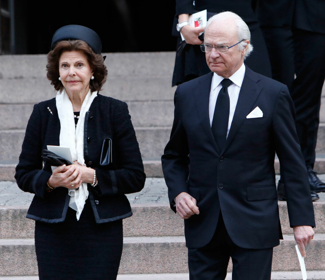 Slutet på en epok. Kungen och drottningen på Dagmar von Arbins begravning. Kungen och drottningen på Dagmar von Arbins begravning 2020.