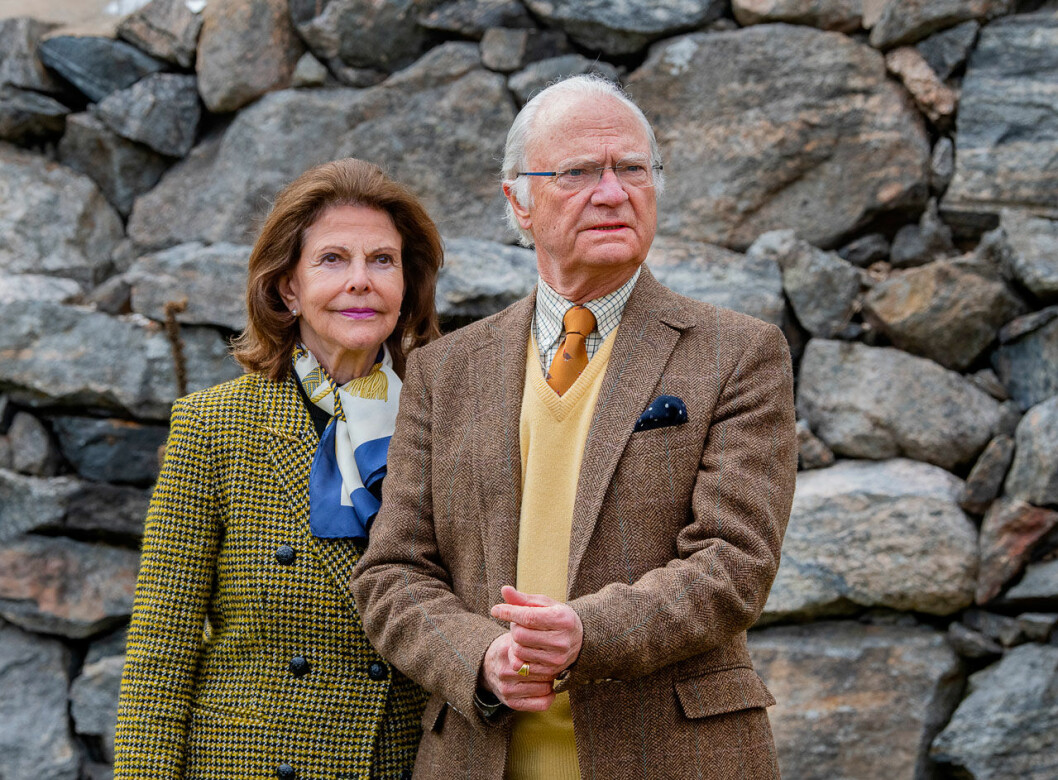 Kungaparet spenderade våren isolerade på Stenhammars slott.
