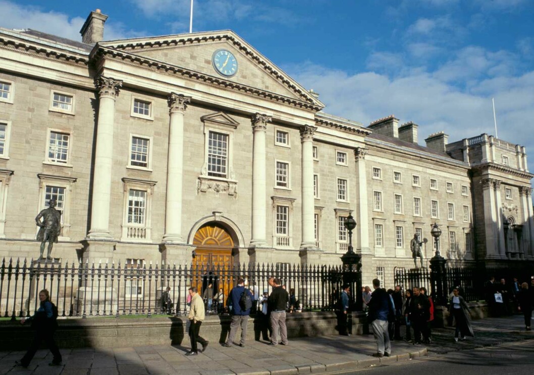 Middagen ägde rum i The Dining Hall på Trinity College i Dublin, grundat 1592 av drottning Elizabeth I. Kungaparets svarsmiddag ägde rum i The Dining Hall på Trinity College i Dublin.