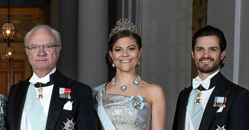 Kungligheterna är inblandade i de senaste skriverierna! Kungen, Kronprinsessan Victoria, prins Carl Philip