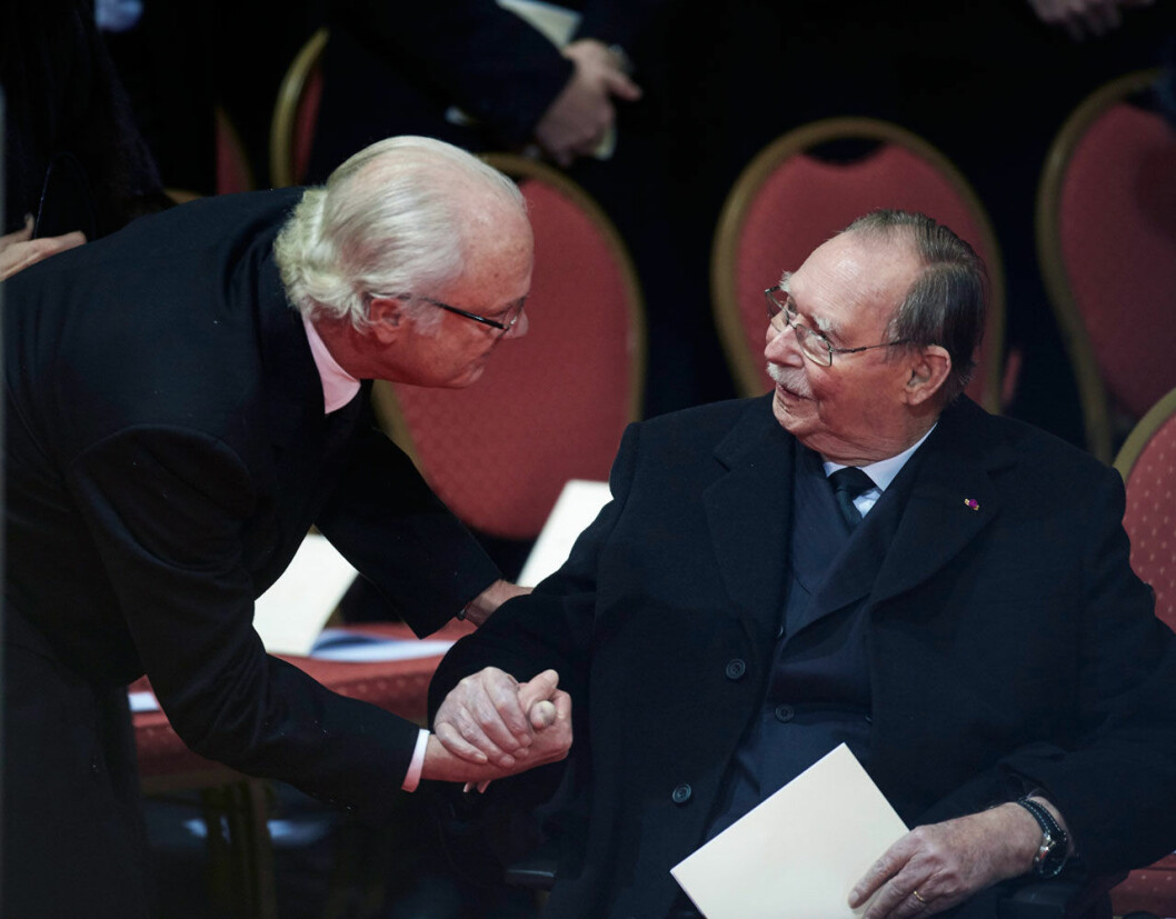 Det var i april som kungen nåddes av det tråkiga beskedet att hans käre vän storhertig Jean av Luxemburg hade gått bort, 98 år gammal. Kungen med sin gode vän storhertig Jean av Luxemburg som dog 2019, 98 år gammal.