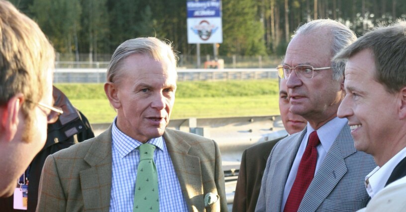 Kungen sörjer sin vän Carl Adam "Noppe" Lewenhaupt Kungen sörjer sin vän Noppe Lewenhaupt