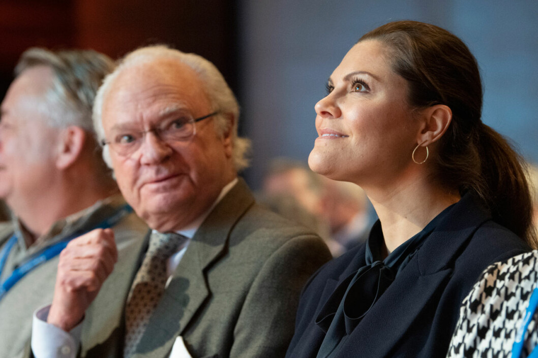 Ska vi tro Victoria så är han väldigt envis. Och roligare än man tror! Kungen och kronprinsessan Victoria