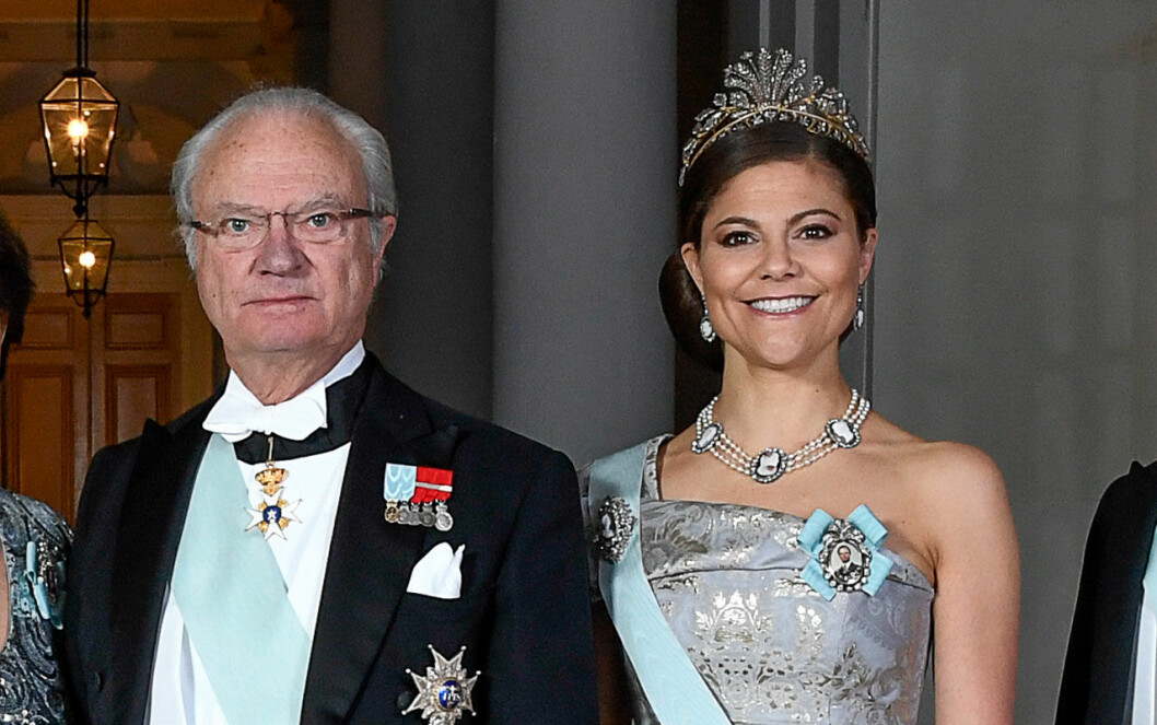 Kungen – och hans tronföljare. Kungen och kronprinsessan Victoria.