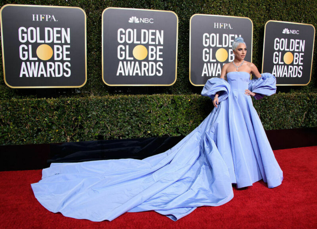 Lady Gaga i klänning signerad Valentino. Lady Gaga Golden Globe 2019