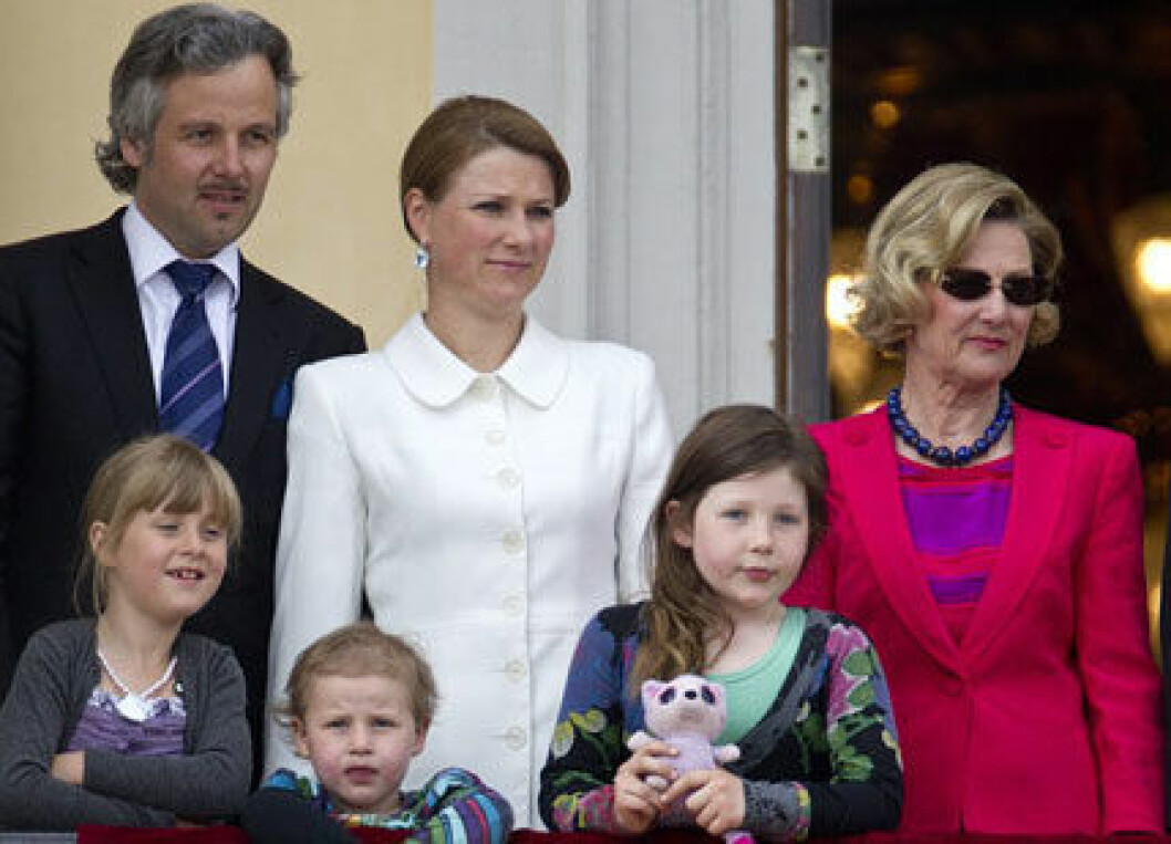 Prinsessan Märtha Louise och Ari Behn bor med sina tre döttrar i ett hus för 18 miljoner i trendiga stadsdelen Islington.