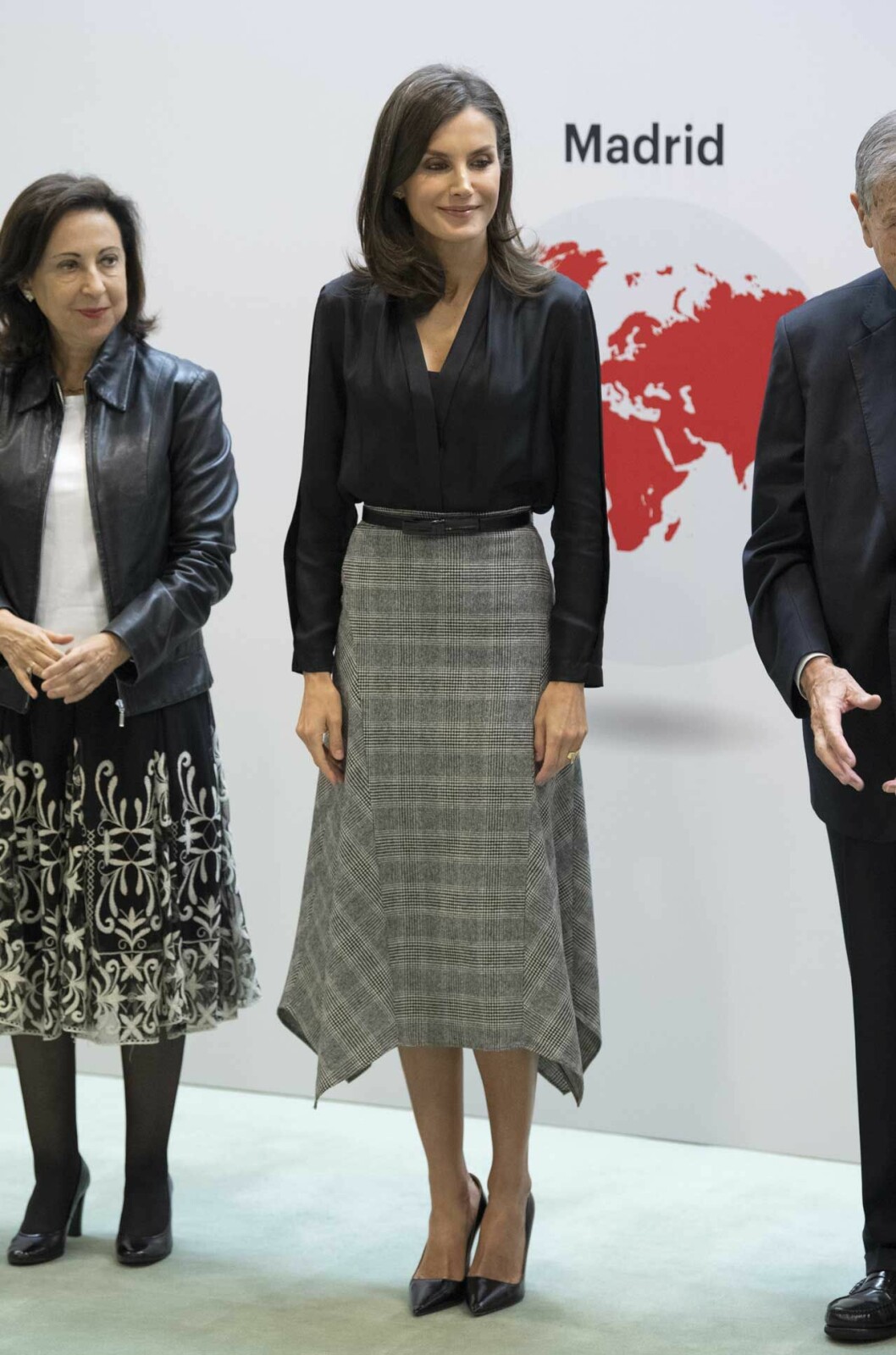 Drottning Letizia i rutig kjol från Massimo Dutti. Credit: UFO No More. Letizia