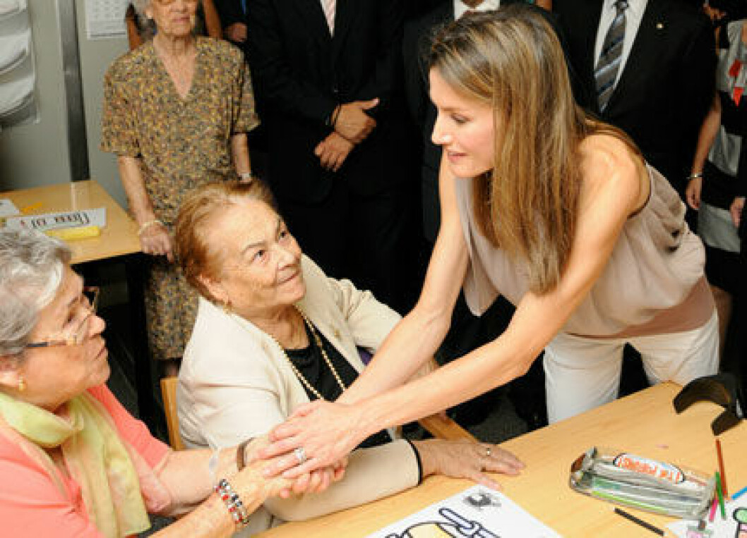 Prinsessan Letizia besökte åldringar. Prinsessan Letizia.