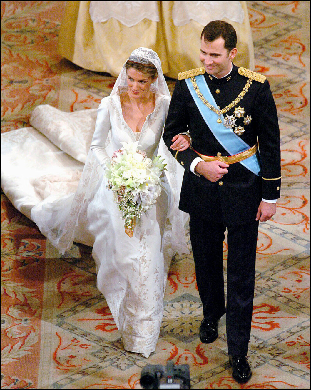 Journalisten Letizia Ortiz fick sin kronprins Felipe den 22 maj 2004. Drottning Letizia och kung Felipes bröllop 2004