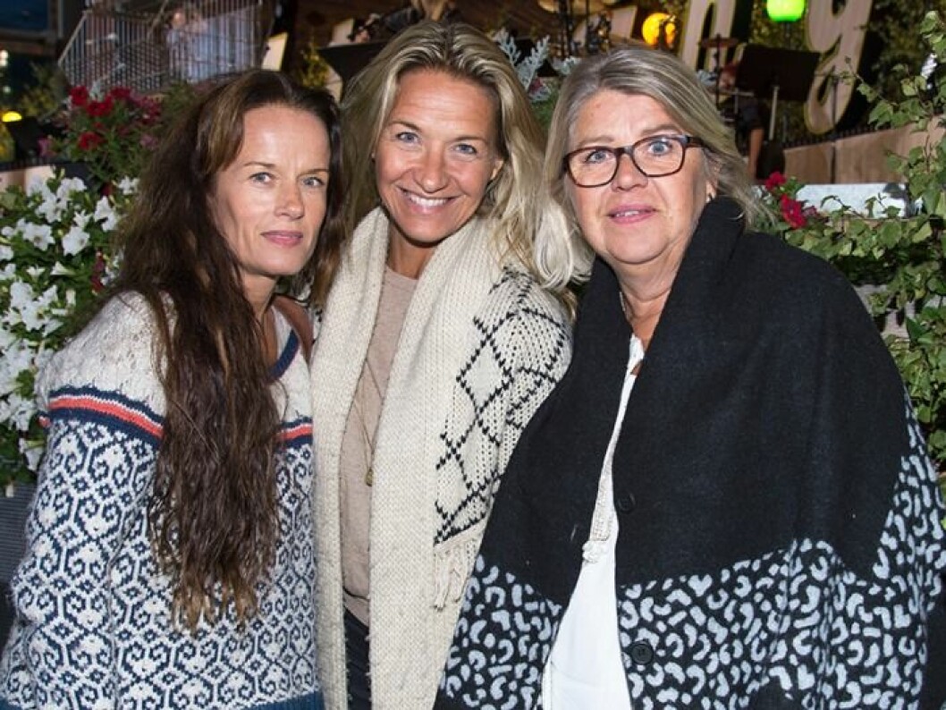 Dödsannonsen är undertecknad av “Lill-Babs” döttrar Malin Berghagen, Kristin Kaspersen och Monica Svensson. Bild: IBL Bildbyrå