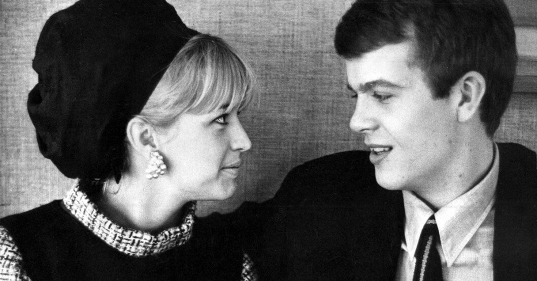 Lasse Berghagen föll pladask för den karismatiske sångerskan. Lill-Babs lasse berghagen