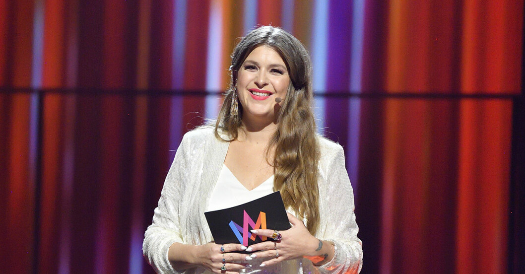 Linnéa Henriksson är artisten som slog igenom i Idol och Så mycket bättre, i år var hon programledare för Melodifestivalen! Linnéa Henriksson är artisten som slog igenom i Idol och Så mycket bättre, i år var hon programledare för Melodifestivalen!