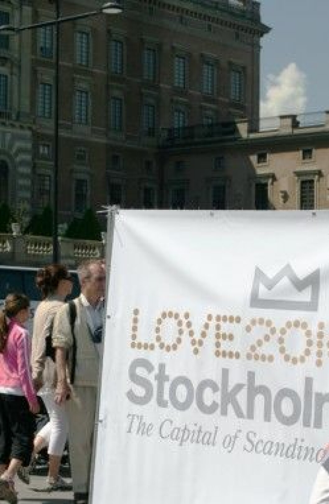 Love Stockholm 2010 har börjat, även utanför Stockholm Slott.