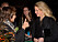 Prinsessan Mabel i samspråk med gäster under en filmpremiär i Haag