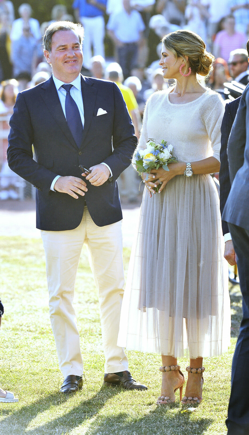 Bild från Victoria 2019, då vi senast såg Madeleines make Chris. Chris och Madeleine