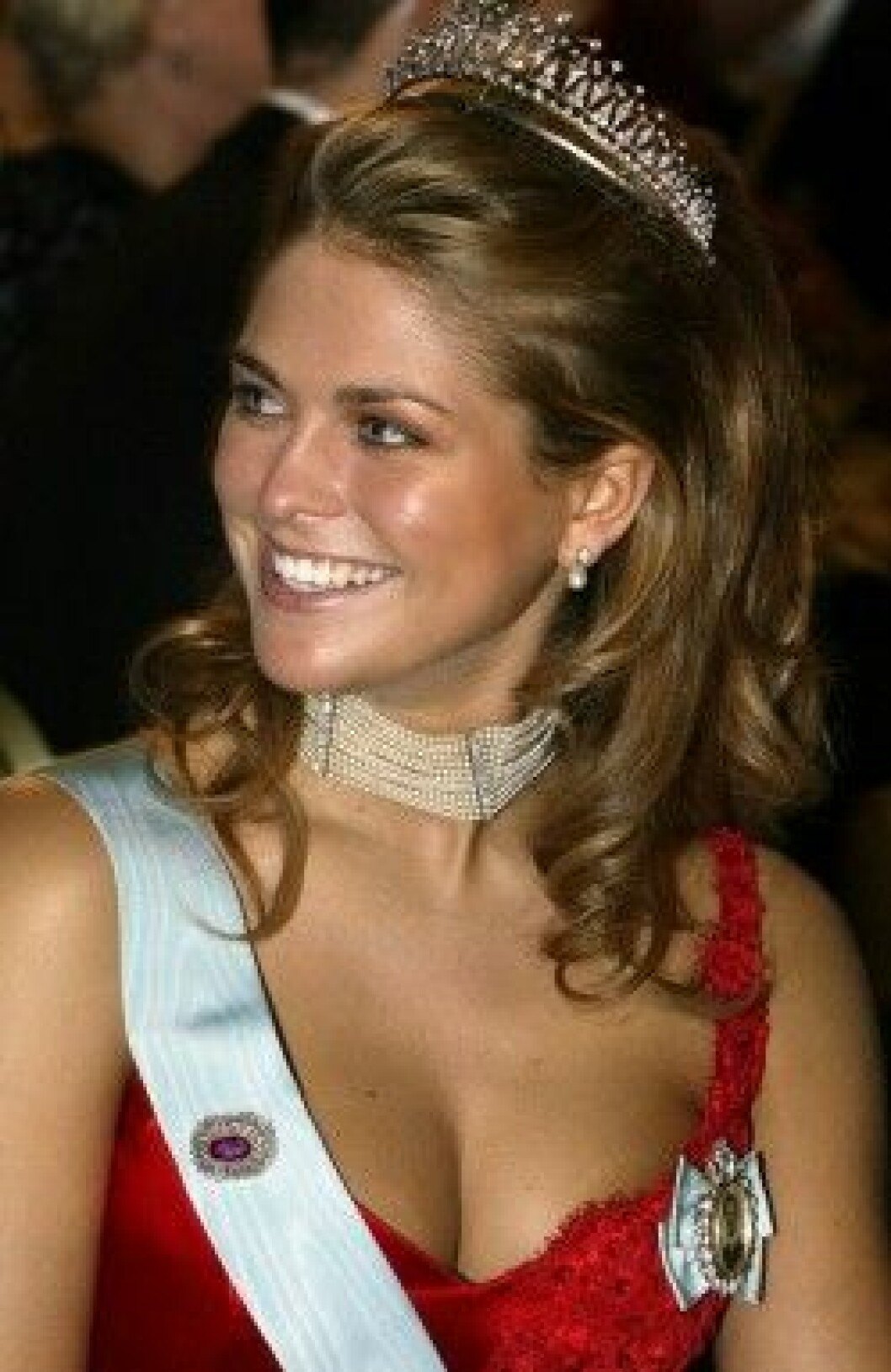 Prinsessan Madeleines vågade urringning på Nobel 2002. Prinsessan Madeleines vågade urringning på Nobel 2002.