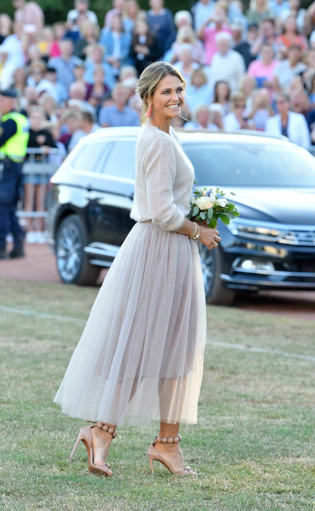 Prinsessan Madeleine i skor från Azzedine Alaïa. Prinsessan Madeleine i skor från Azzedine Alaïa.