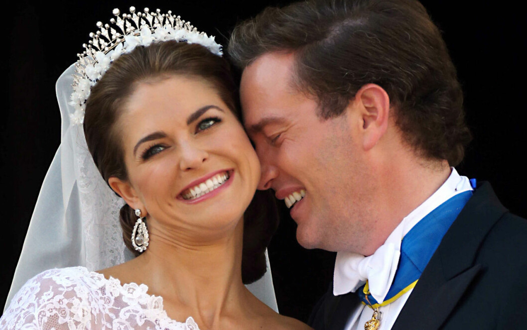 Nu firar Madeleine och Chris tio år som par. De träffades 2010, förlovade sig 2012 och gifte sig 2013… Chris O’Neill och prinsessan Madeleine