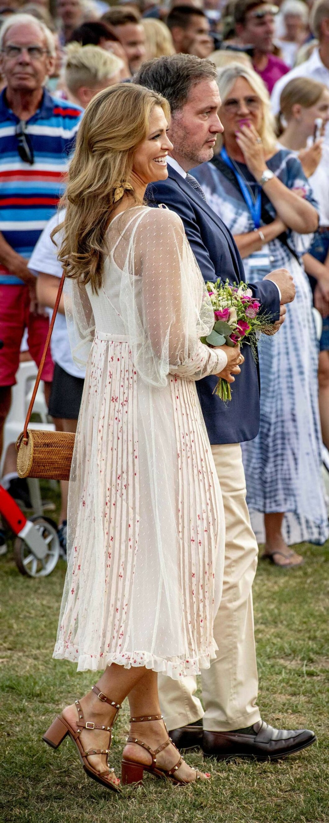 Prinsessan Madeleine i en klänning från REDValentino på Victoriadagen 2018.