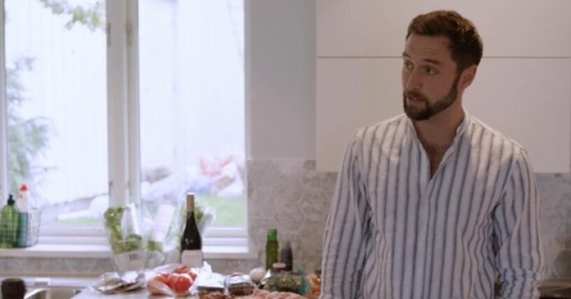 Måns Zelmerlöw berättar om parets två missfall. Måns Zelmerlöw