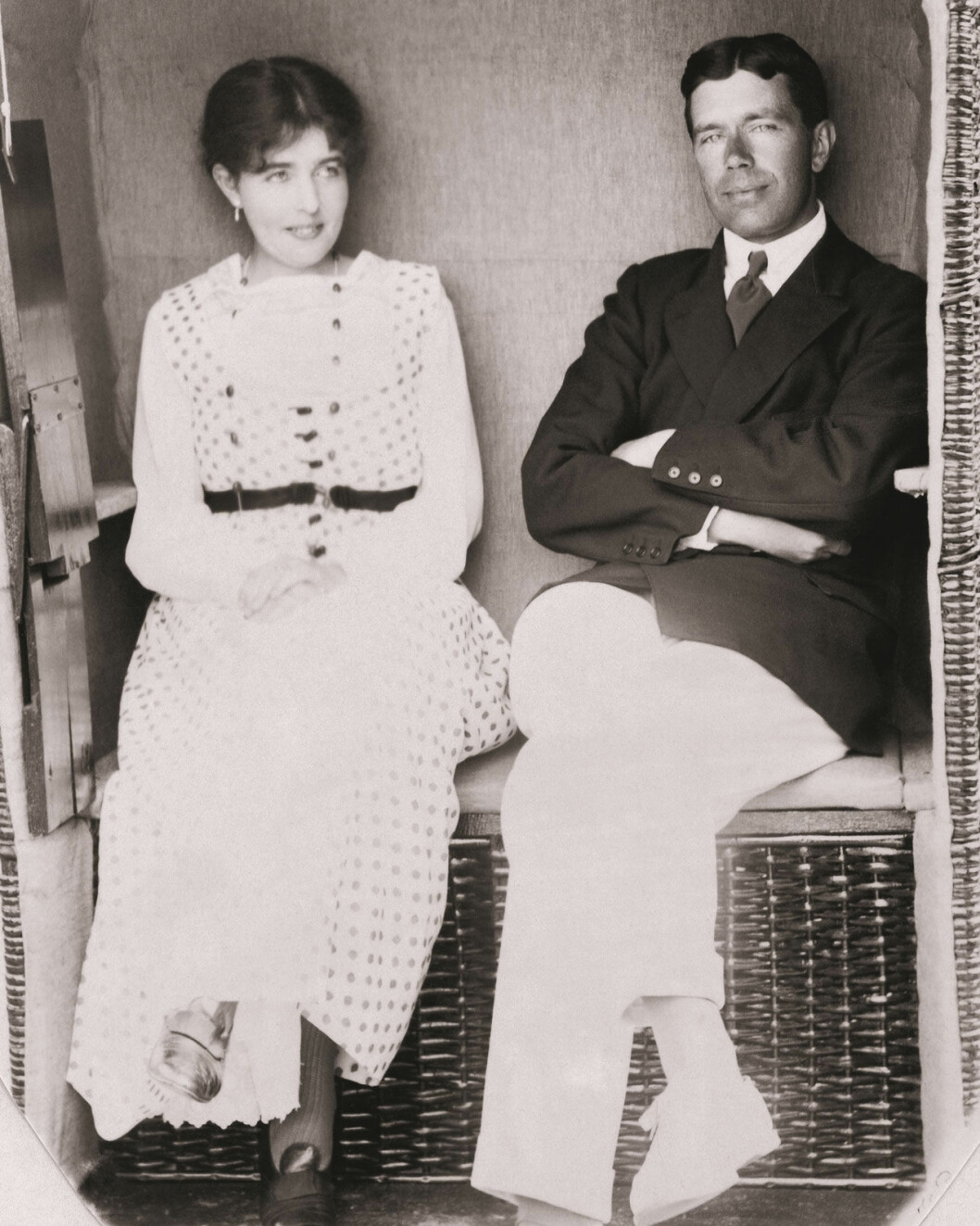 Brittiskfödda Margareta och blivande kung Gustaf VI Adolf strax efter att de träffades i Kairo. Brittiskfödda Margareta och blivande kung Gustaf VI Adolf strax efter att de träffades i Kairo.
