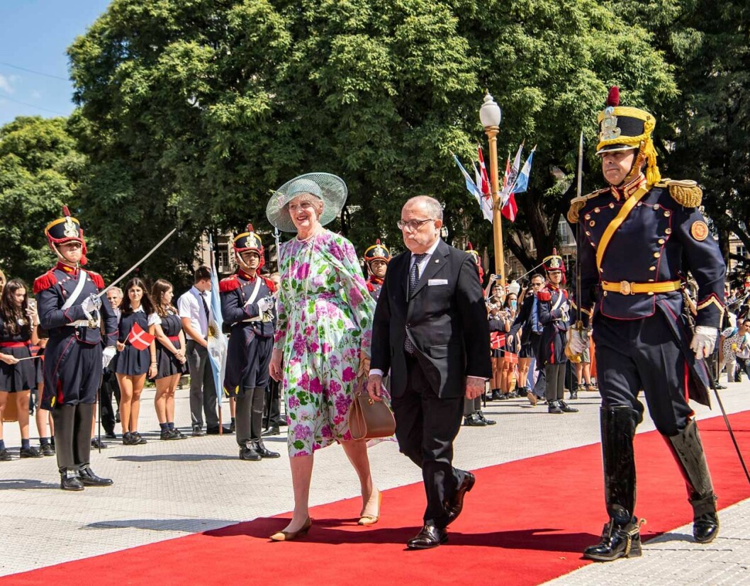 Drottning Margrethe med Argentinas utrikesminister Jorge Faurie. Drottning Margrethe med Argentinas utrikesminister Jorge Faurie.