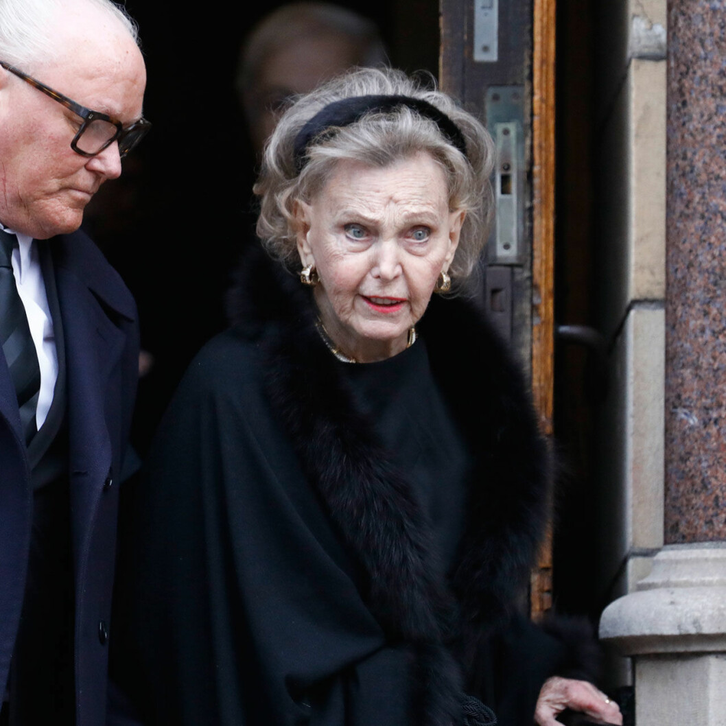 Grevinnan Marianne Bernadotte, alltid lika elegant. Grevinnan Marianne Bernadotte på Dagmar von Arbins begravning.