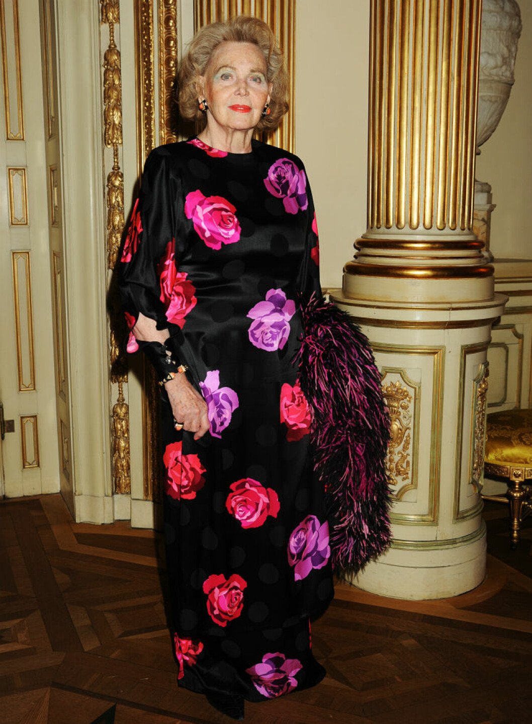 Alltid lika tjusig. Marianne Bernadotte i vacker aftonklänning under Kerstin Sandels flotta fest på Operan häromveckan. Marianne-Bernadotte-Exray