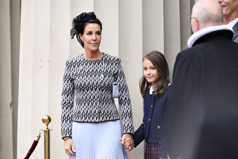 Prinsessan Athena, 10 år, och mamma prinsessan Marie. Prinsessan Marie och prinsessan Athena