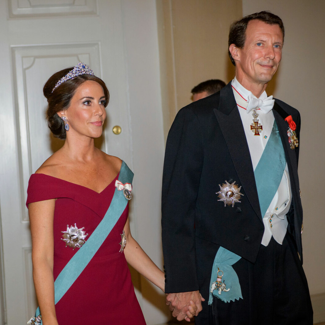 Prins Joachim får fira utan sina svenska sysslingar. Prins Joachim och prinsessan Marie.
