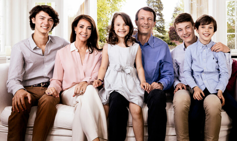 Hela familjen samlad. Prins Joachim med familj