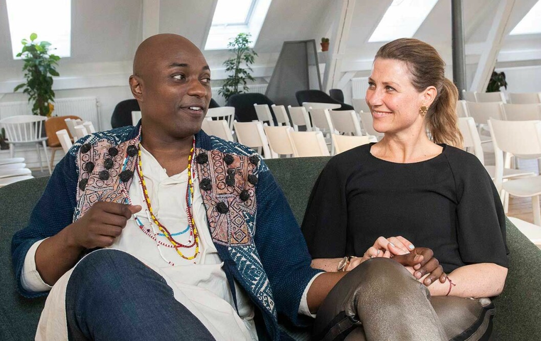 Svensk Damtidnings reporter Anna von Koch träffade Märtha Louise och Shaman Durek i Köpenhamn. prinsessan märtha louise shaman durek