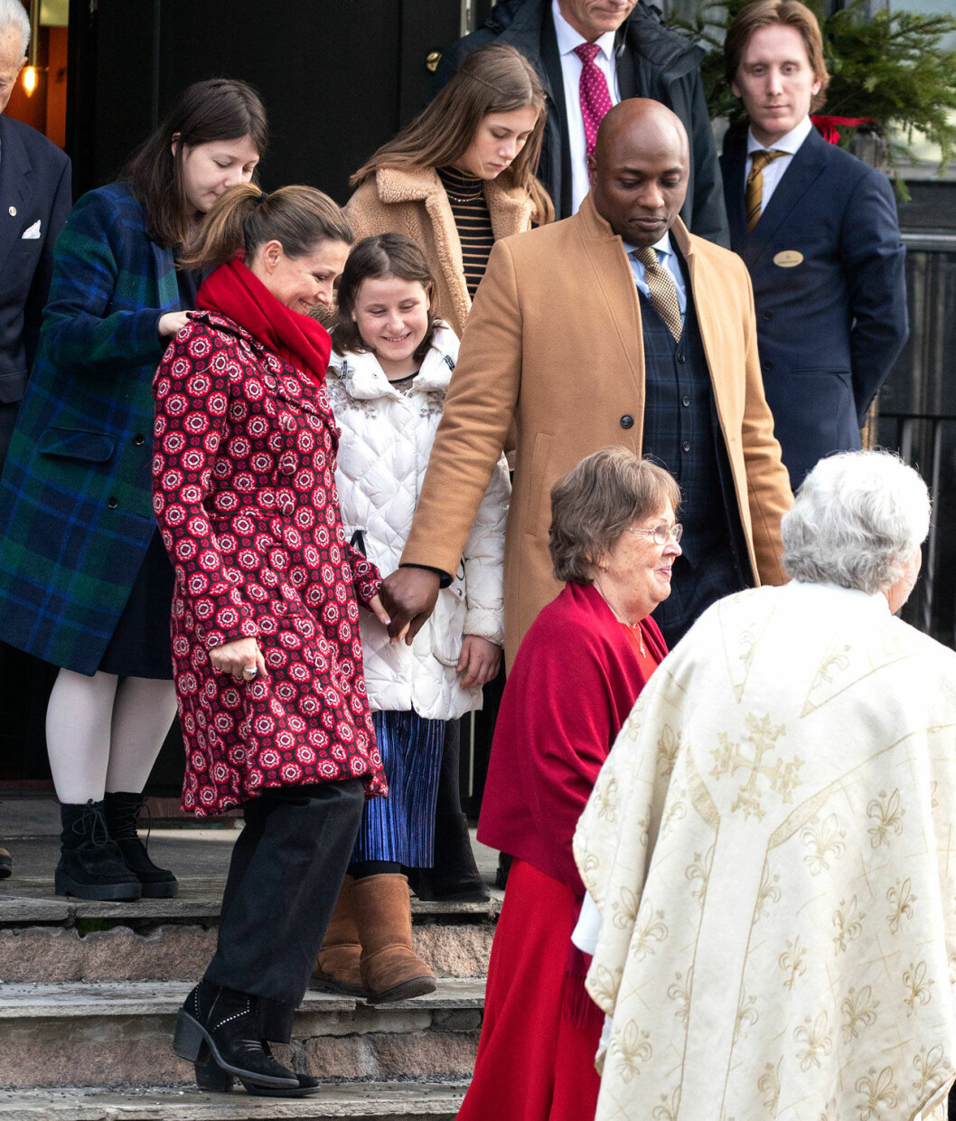 Durek Verrett med Märtha Louise och hennes barn Emma, 11, Leah, 14, och Maud, 16. Juldagen 2019. Schamanen Durek Verrett med prinsessan Märtha Louise och hennes barn Emma, 11, Leah, 14, och Maud Behn, 16.