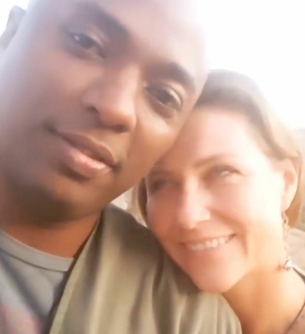 ”Mmm… This is the woman I love right here.” En bild från den film som Durek Verrett lagt upp på Instagram. Prinsessan Märtha Louise och Durek Verrett