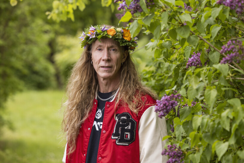 Att E-Type skulle posera med blomsterkrans, ja, det trodde nästan inte han själv! En av årets sommarvärdar i P1 Martin Erikson