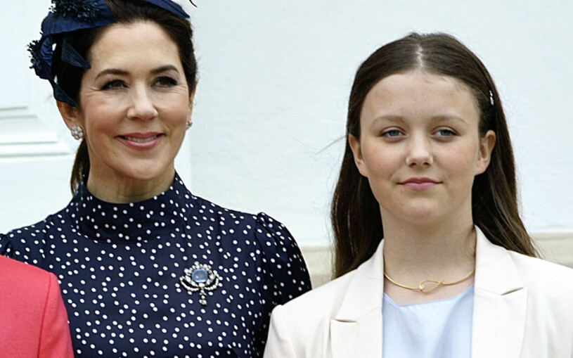 Prinsessan Isabella och mamma Mary, precis innan tjafset startade. Kronprinsessan Mary Prinsessan Isabella Prins Christians konfirmation