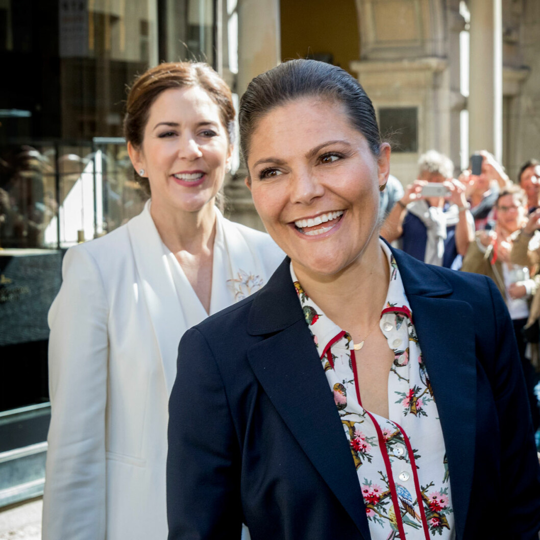 Smörrebröd till lunch? På måndag har du chansen, Victoria! Kronprinsessan Victoria åker till Köpenhamn på ett officiellt besök.
