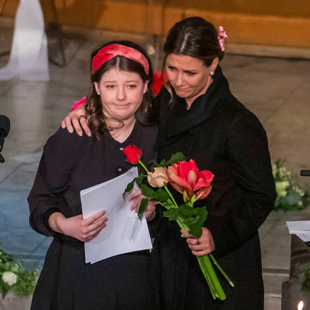 Maud imponerade på alla med sina ord, och sin styrka. Prinsessan Märtha Louise och dottern Maud Angelica Behn på Ari Behns begravning.