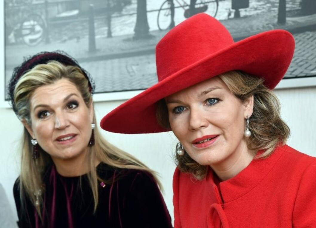 Amsterdam , The Netherlands , 29/11/2016 King Philippe and Queen Mathilde joined by a delegation of Belgian politicians visit the Netherlands at the invitation of King Willem-Alexander . Visit of the Project "Kamer met kans" Pix : Queen Mathilde , Queen Maxima Credit : Pool / Eric Lalmand / Isopix IBL *** Local Caption *** 06777336