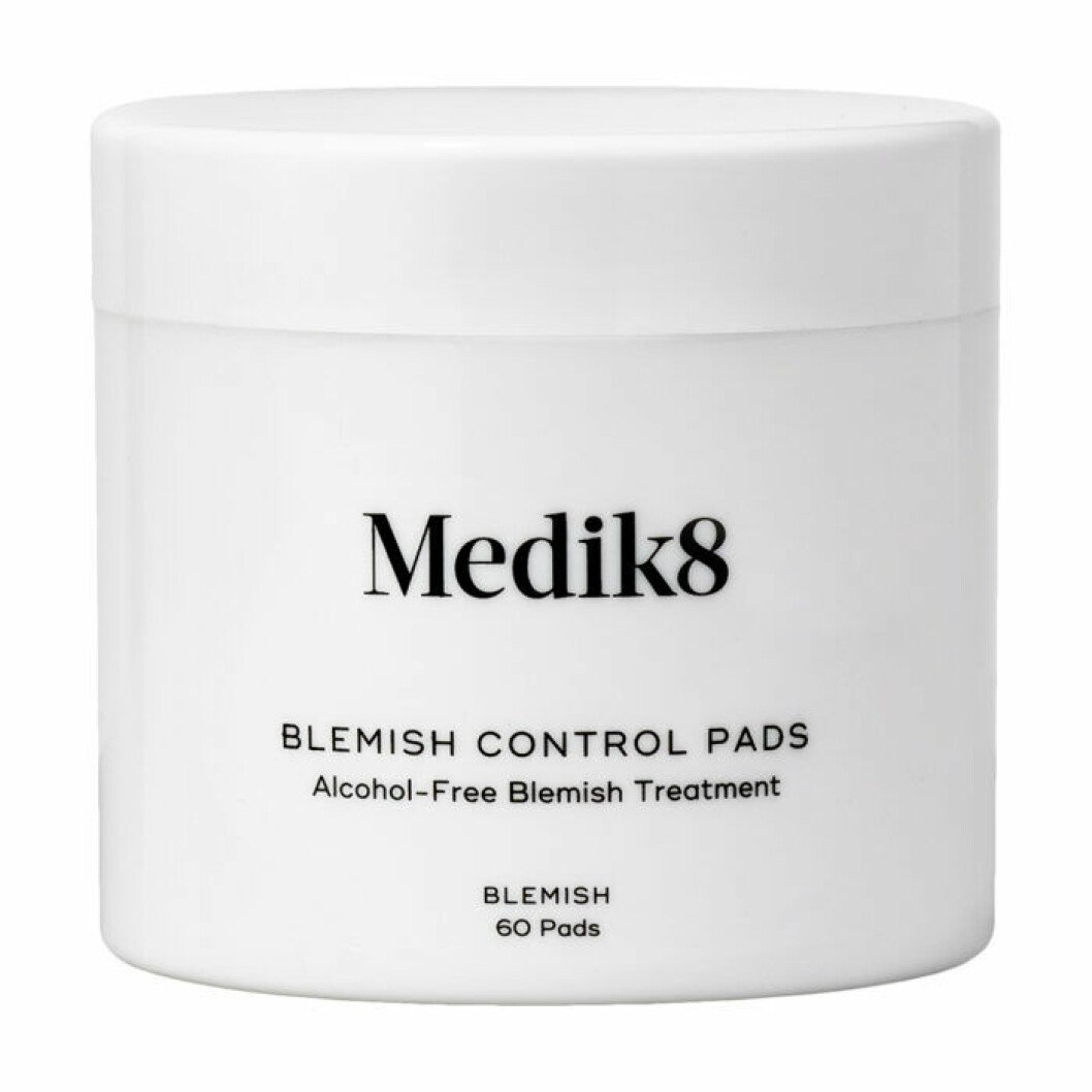 Medik8 pads anit acne