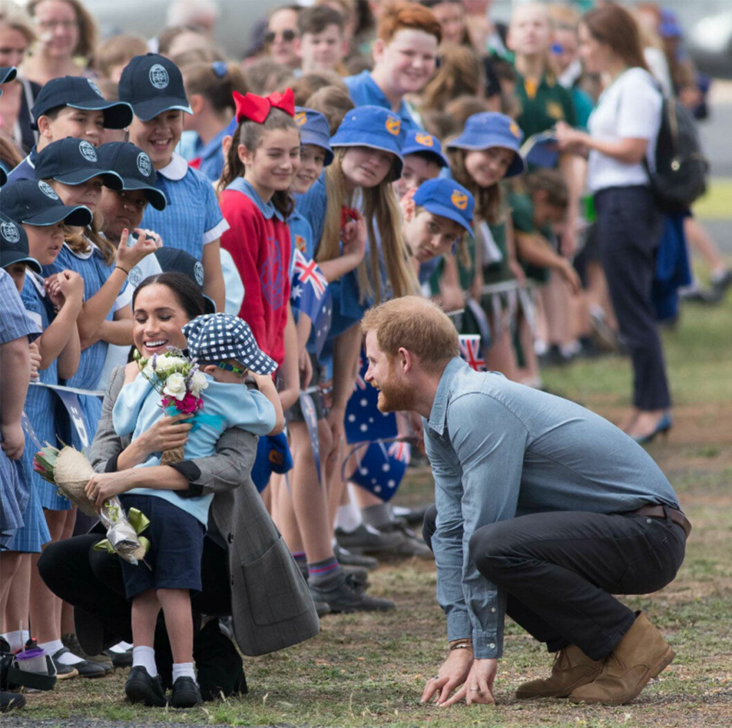 Meghan och Harry träffade skolklass.