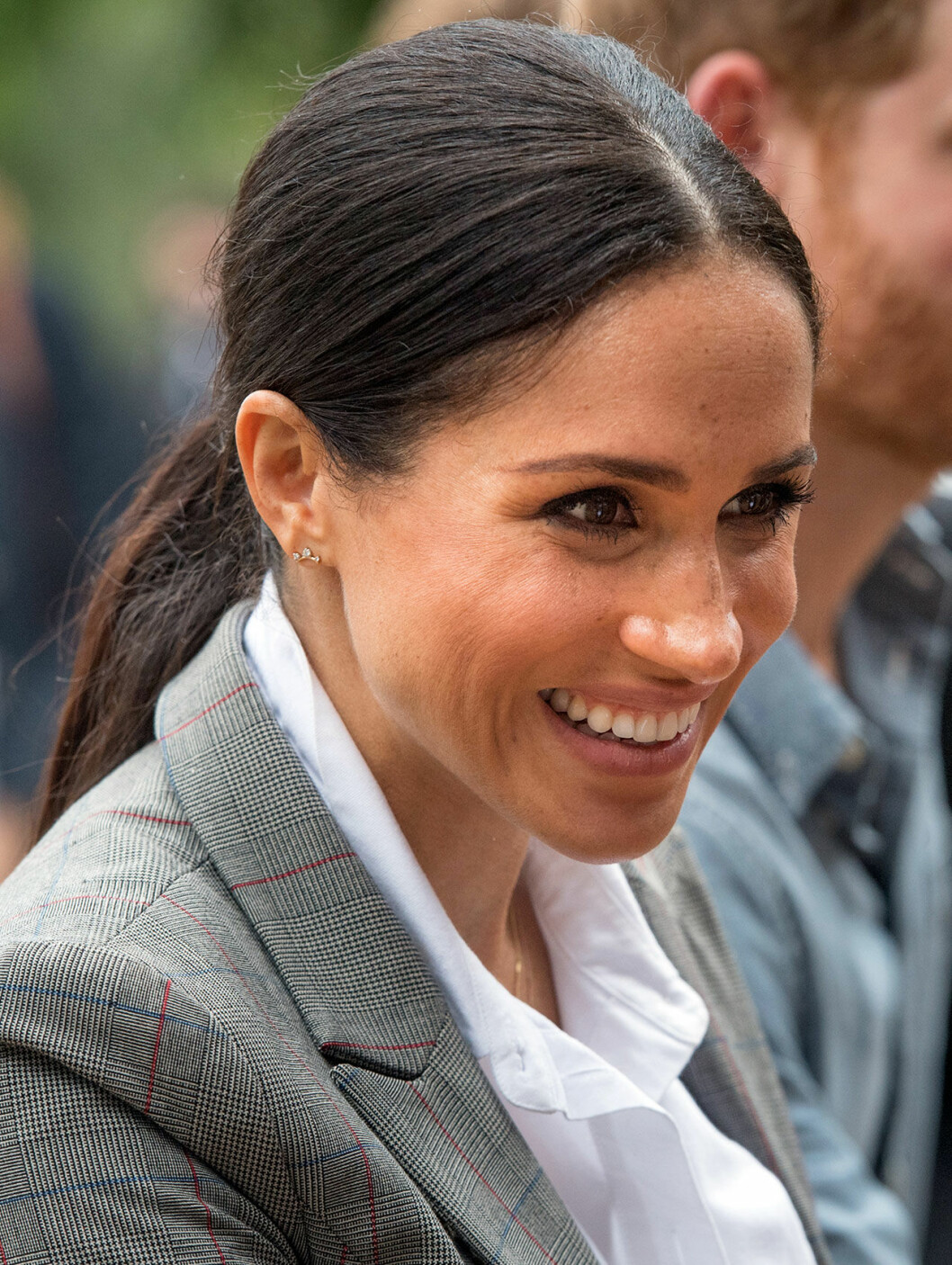 Meghan i hästsvans.