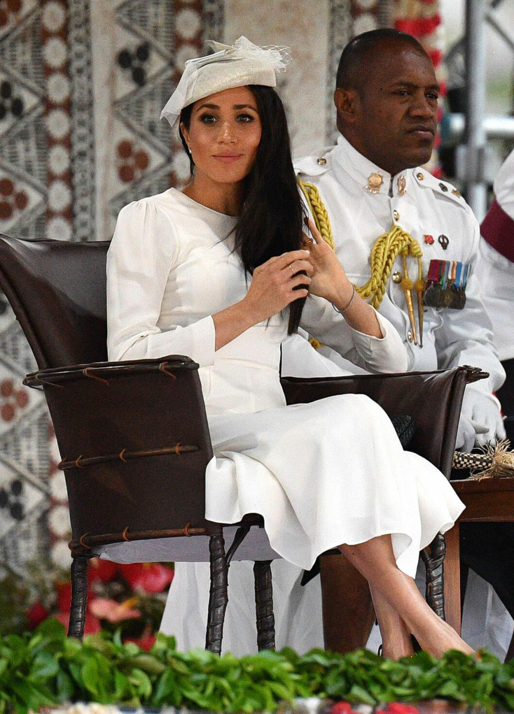 Hertiginnan Meghan bar helvitt när hon anlände.