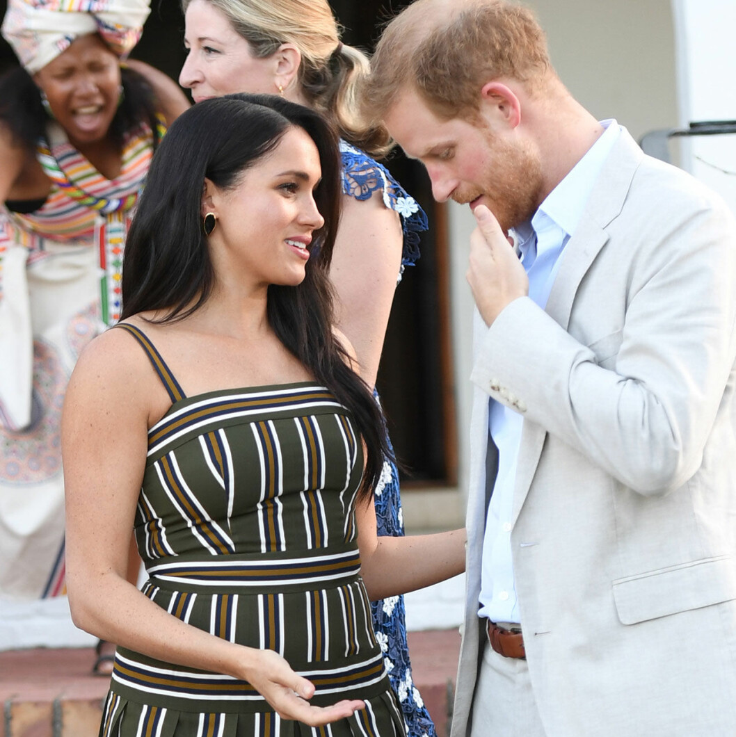 Helst vill de nog hålla Archie helt privat. Meghan Markle och prins Harry i Kapstaden 2019.