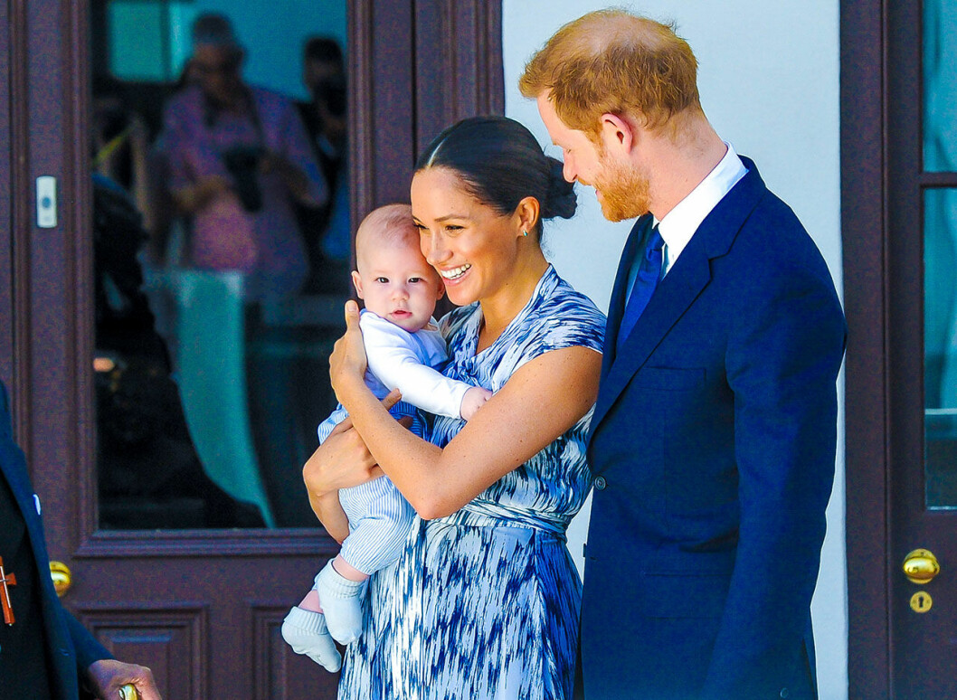 Harry, Meghan och Archie har flyttat till USA. Harry, Meghan och Archie har flyttat till USA.